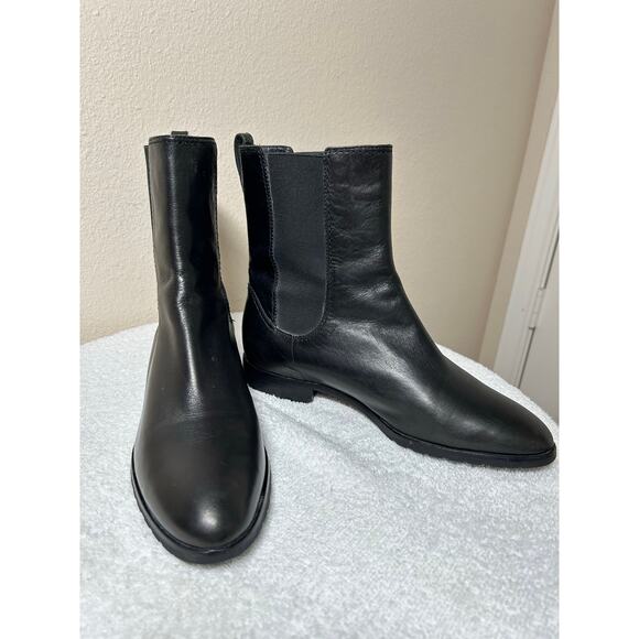 Cole Haan Black Leather Nike Air Chelsea Boots - Picture 1 of 11